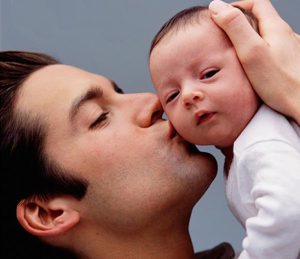 چگونه با نوزاد خود ارتباط برقرار کنیم- پایگاه اینترنتی دانستنی ایران