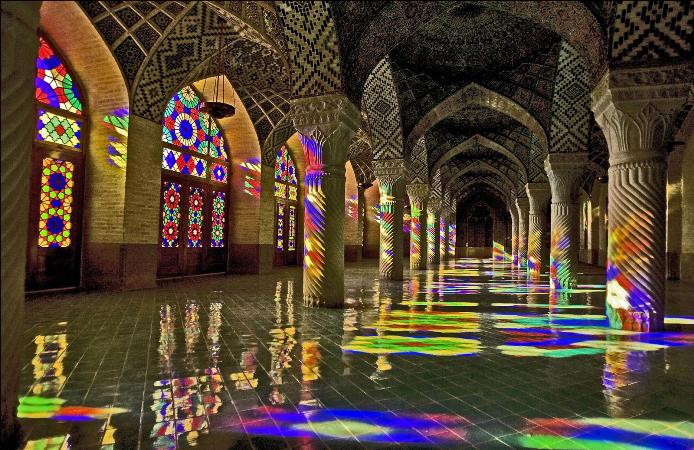 نقش و جایگاه مسجد در جوامع اسلامی
