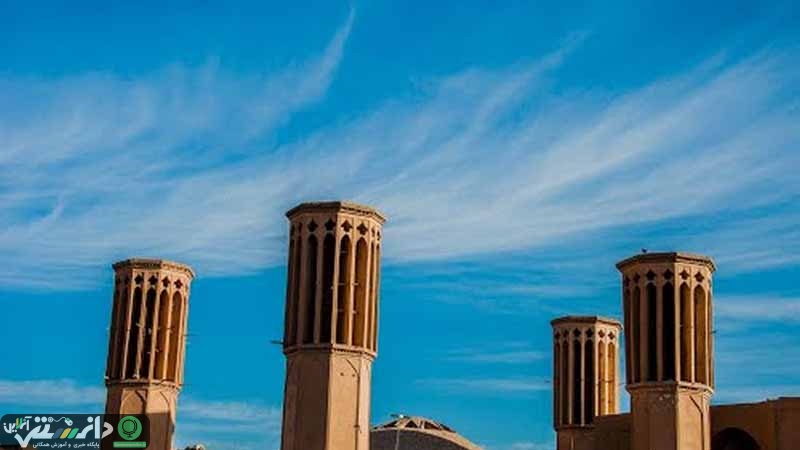 عملکرد بادگیرها در بناهای مناطق گرم مرکزی و جنوب ایران