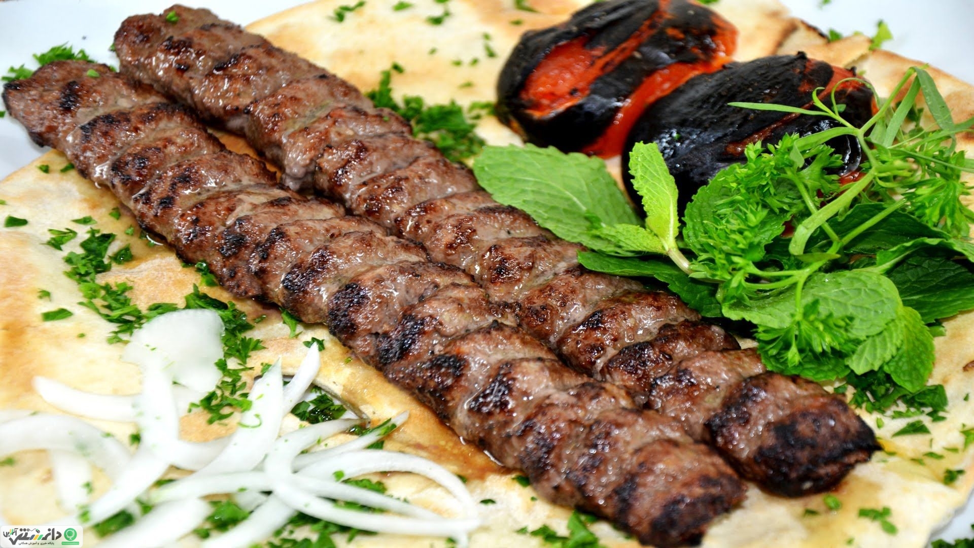 طرز تهیه و پخت کباب به سبک شهر بناب + ویدئو