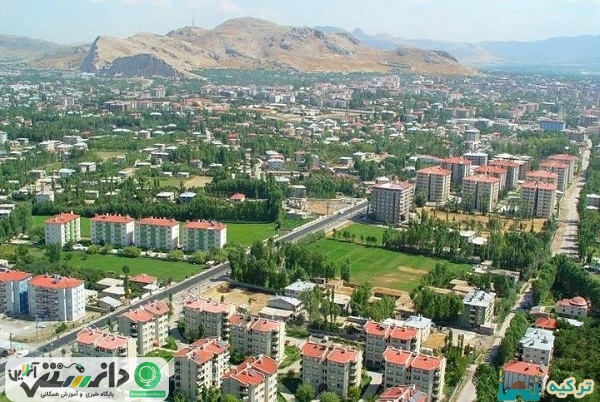 چرایی هجوم گردشگران ایرانی به وان ترکیه