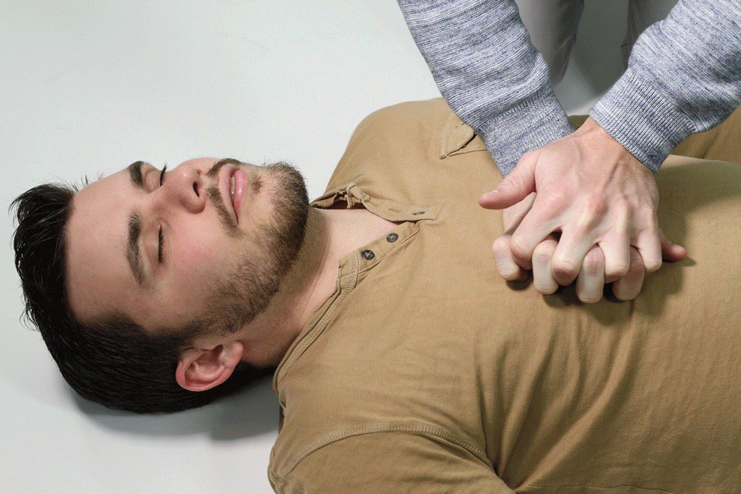 احیای قلبی رو در دو۲ دقیقه یاد بگیریم + ویدئو