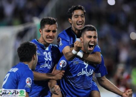 استقلال در صدر جدول