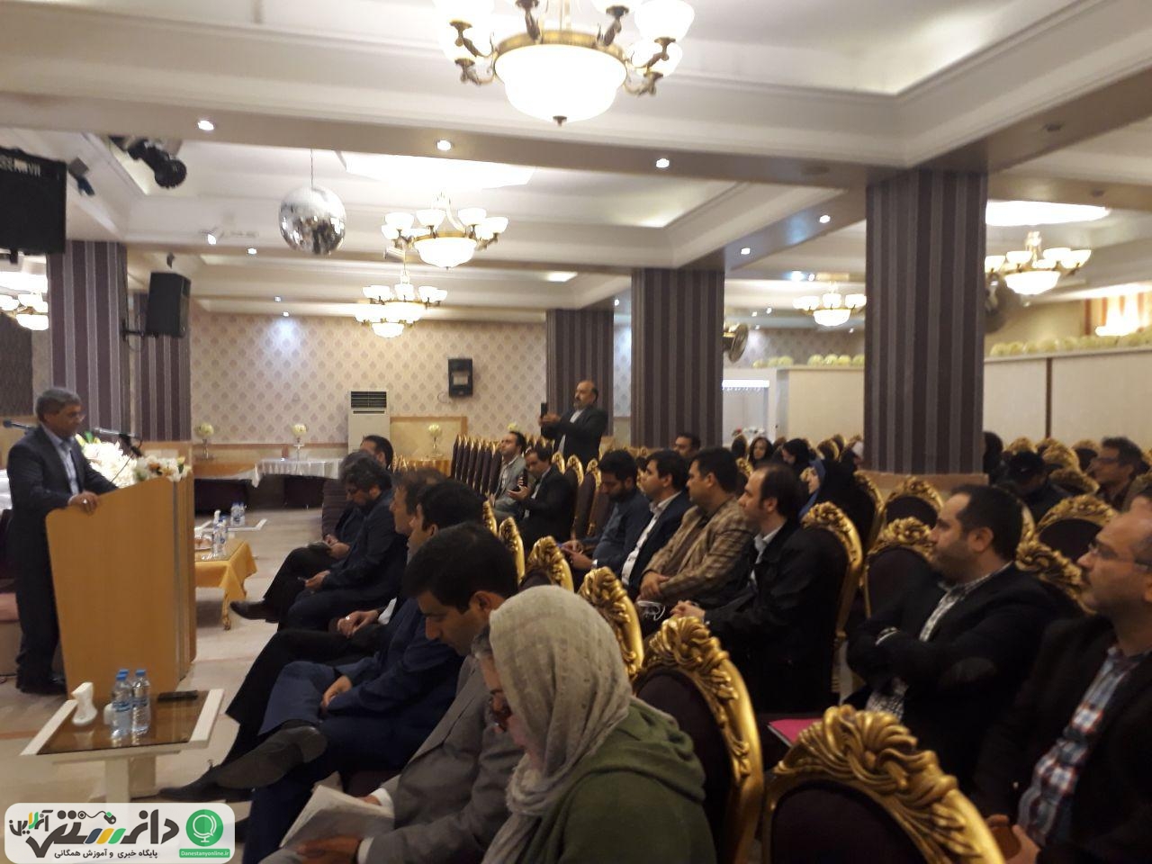 نشست هم اندیشی مدیران مسئول نشریات مکتوب با نمایندگان مجلس شورای اسلامی