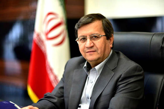 همتی: بانک مرکزی با همکاری بانکها روند نقدینگی را مهار میکند