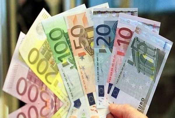 ۲۰ میلیارد و ۷۷۰ میلیون اسکناس یورو در جهان