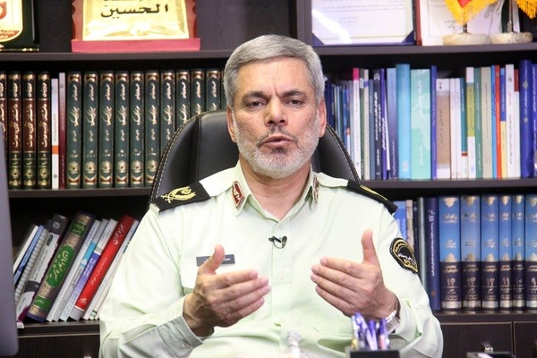 برون سپاری خدمات انتظامی پلیس