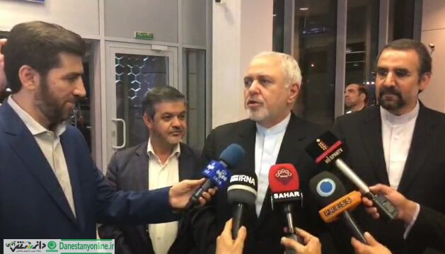 ظریف در مسکو: از برجام خارج نمیشویم