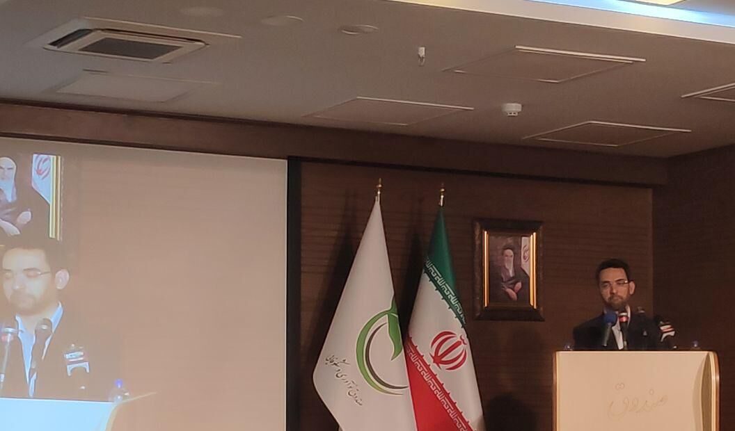 آرزوی فضایی وزیر ارتباطات/ مدیریت بدون اطلاعات، کورکورانه است
