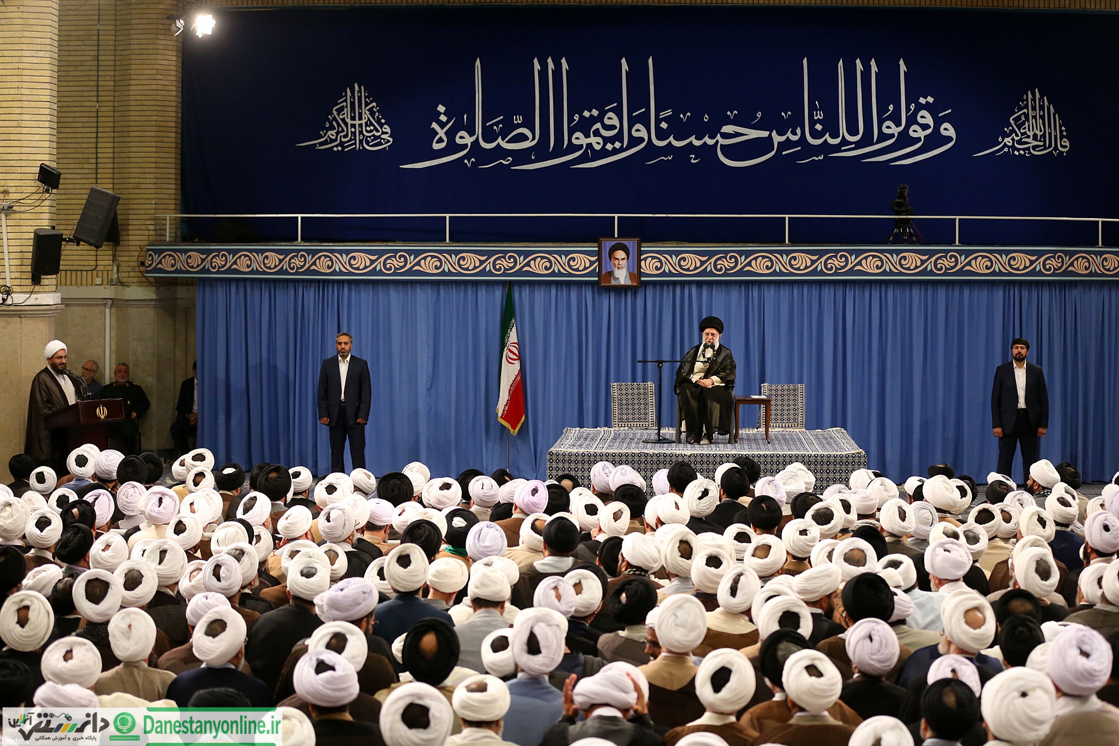 رهبر انقلاب اسلامی: انگلیسیها کشتی ما را با راهزنی دریایی ربودهاند