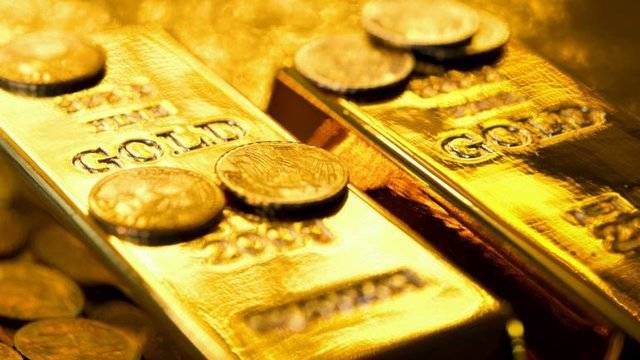 قیمت طلا در معاملات روز جمعه بازار جهانی به روند کاهشی روز گذشته ادامه داد