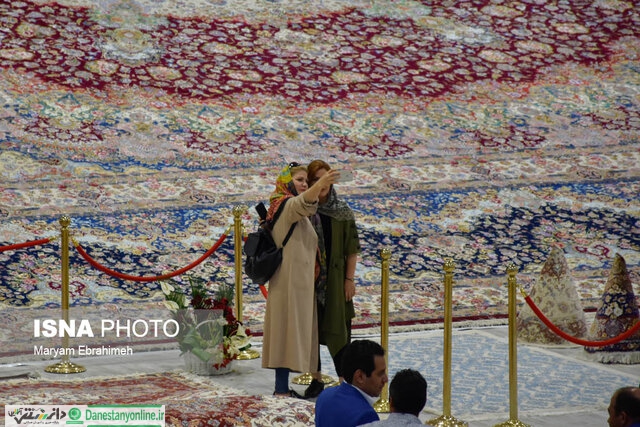 رونمایی از بزرگترین فرش یکپارچه جهان