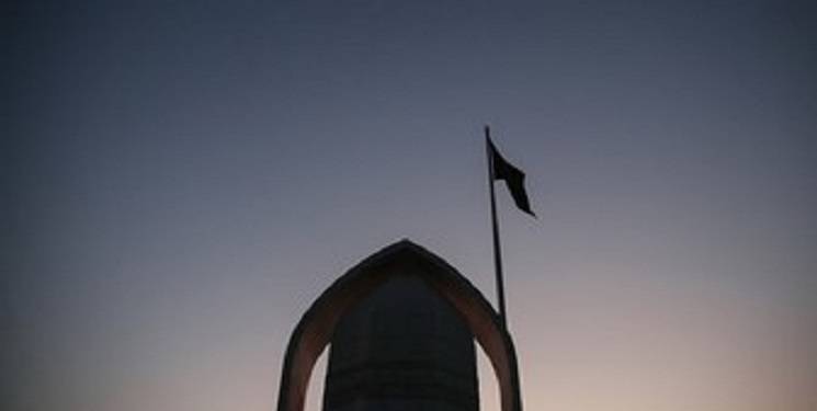 اهتراز پرچم هزارمتری «یاحسین(ع)» بر فراز تهران