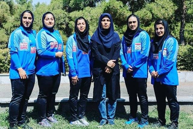 بانوی تاریخ ساز وزنهبرداری: هدف ما کسب امتیاز برای المپیک است