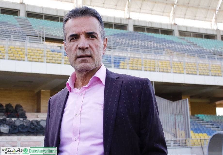 سرمربی پرسپولیس درباره بازیکنان تصمیم می گیرد