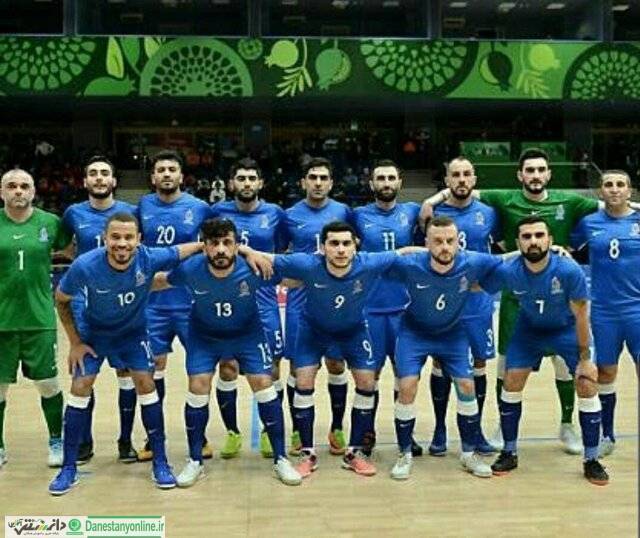 ۴ بازیکن ایرانی با لباس آذربایجان به میدان می آیند