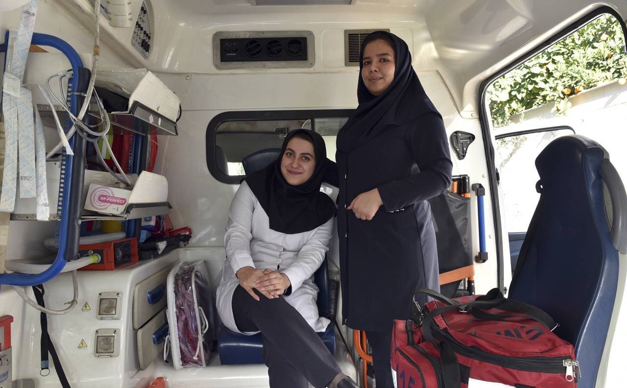اورژانس بانوان در ورزشگاه آزادی!