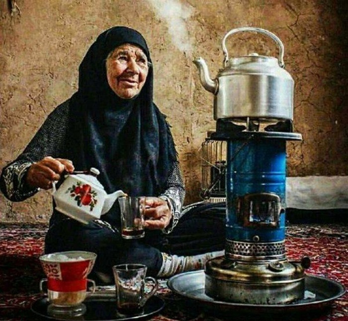 سالخوردگان چای بنوشند