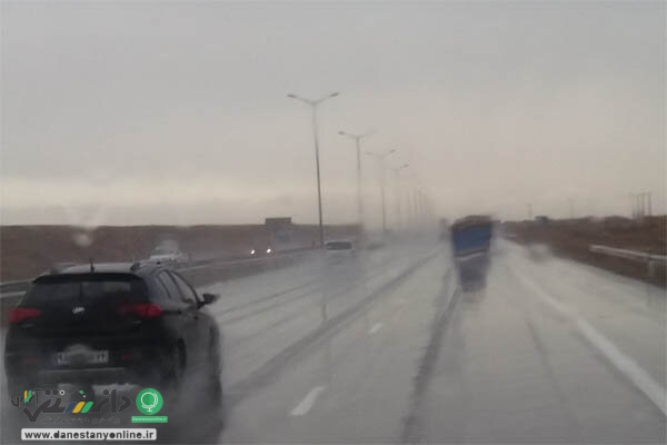 بارش برف و باران در محورهای ۶ استان کشور