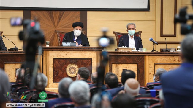 رئیسی: تیم اقتصادی دولت باید قوی و هماهنگ باشد