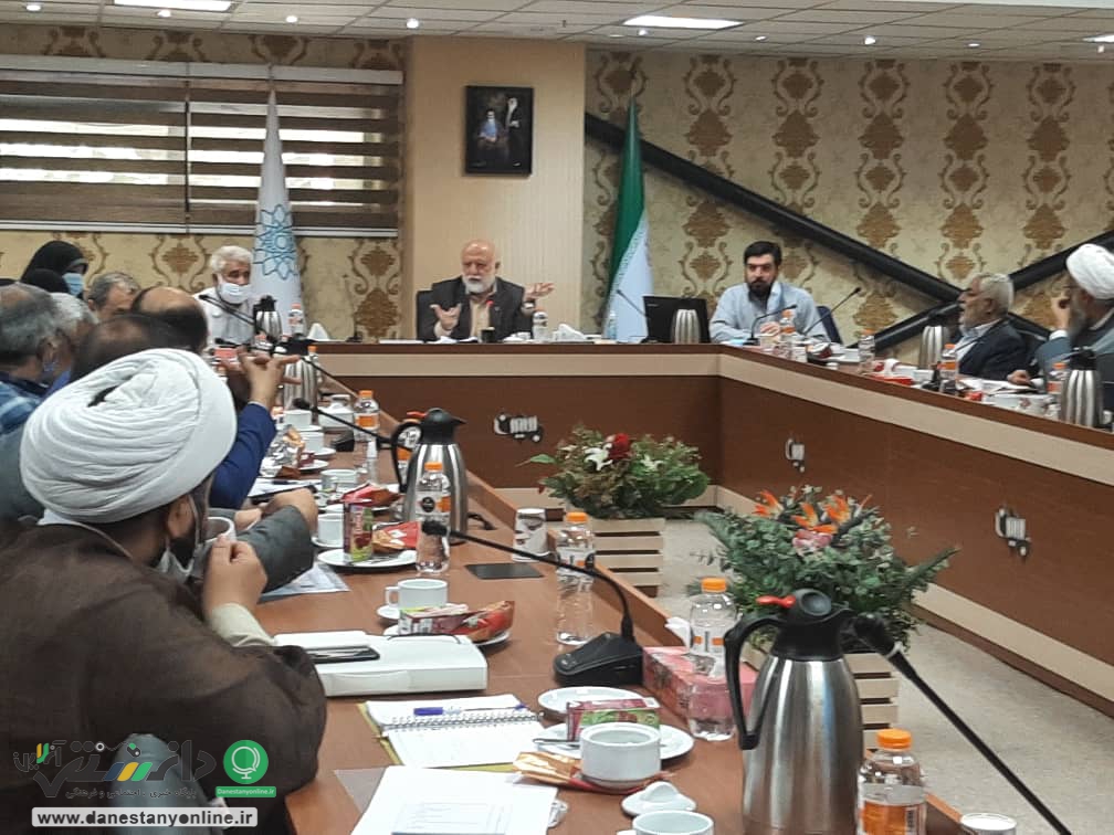 نشست تخصصی مسولین و رابطین کانون های خدمت رضوی مناطق و شهرستان های استان تهران