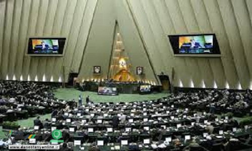 کارت زرد مجلس به وزیر ارتباطات