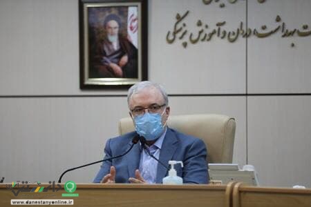 تاکید وزیر بهداشت بر واکسیناسیون هنرمندان