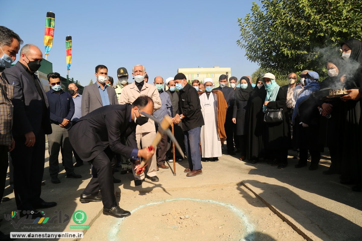 کلنگ زنی سرای محله شهرک شهرداری در ناحیه سه ورودی غربی پایتخت