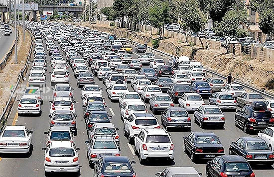 ترافیک محورهای کندوان و هراز نیمه سنگین و سنگین است