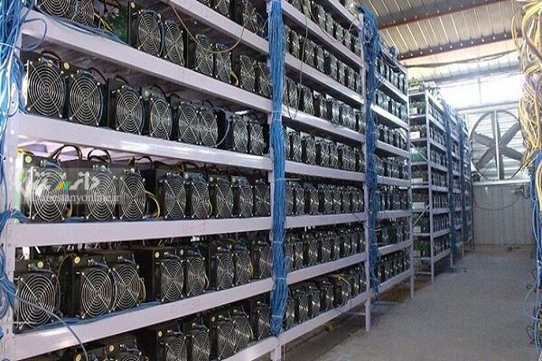 قطع انشعاب برق مرکزهای استخراج غیرمجاز رمزارز/ تا کنون چه تعداد دستگاه «ماینر» کشف شده؟