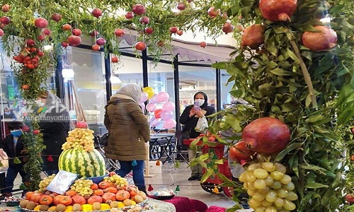 تلفیق یلدا و جشن سایبان یهود در یکی از پاساژهای تهران!