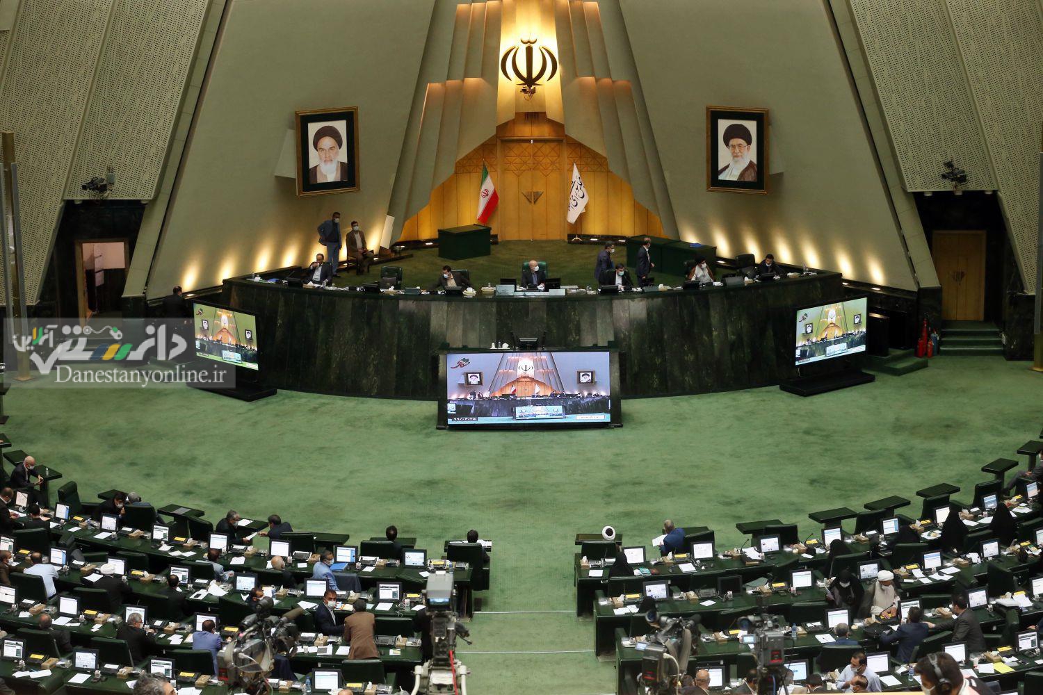 مالیات بر اصل قیمت طلا از 13 دی حذف می شود/ تشریح جزئیات قانون جدید مالیات بر ارزش افزوده در آستانه اجرا