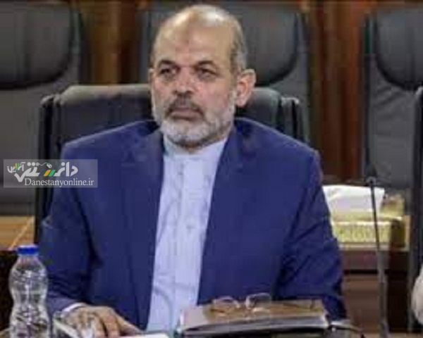 احمد وحیدی وزیر کشور