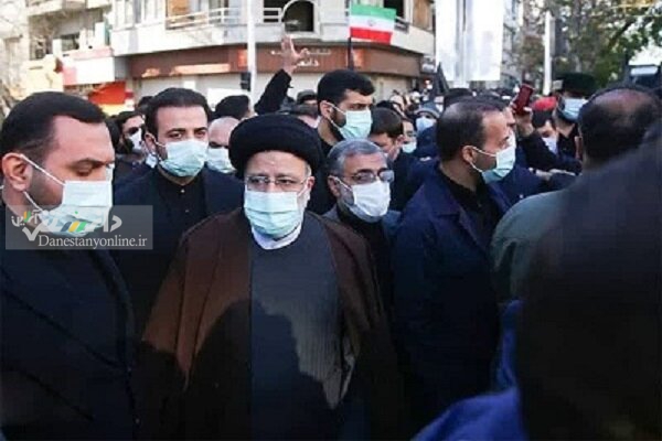 حضور رئیسی در مراسم تشییع ۱۵۰ شهید گمنام