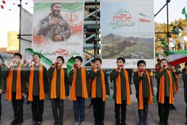 بازخوانی سرودهای انقلابی در قالب پویش سرود افتخار