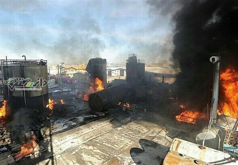 کارخانه موادشوینده شکوهیه قم در آتش سوخت+فیلم