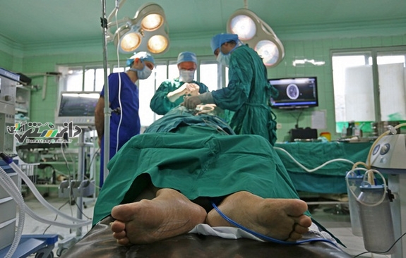 خارج کردن توده۲۰سانتیمتری از ریه جوان یزدی