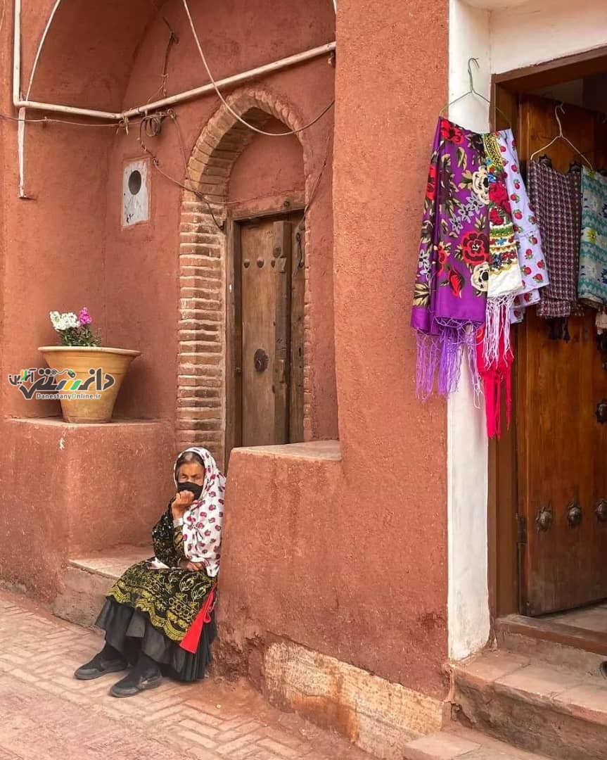 دانستنی گردشگری/ شهر تاریخی نطنز از زیباترین روستاهای ایران