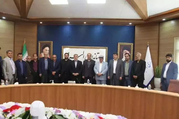 تعاونی ها به کمک نهضت ملی مسکن بیایند