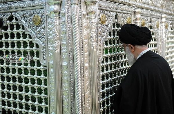 زیارت رهبر انقلاب از حرم حضرت عبدالعظیم حسنی(ع)