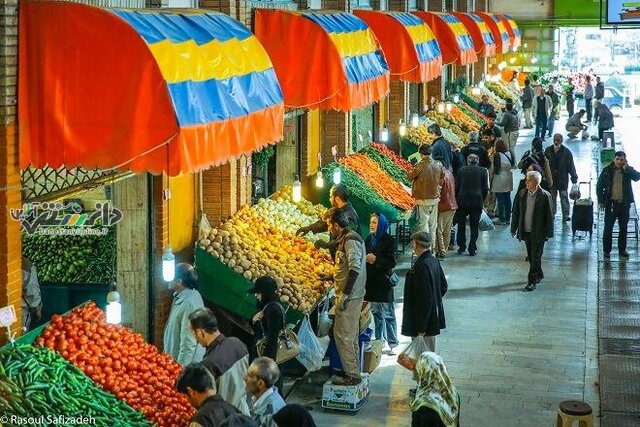 حضور باغداران مازندرانی در غرفه های میوه و تره بار تهران