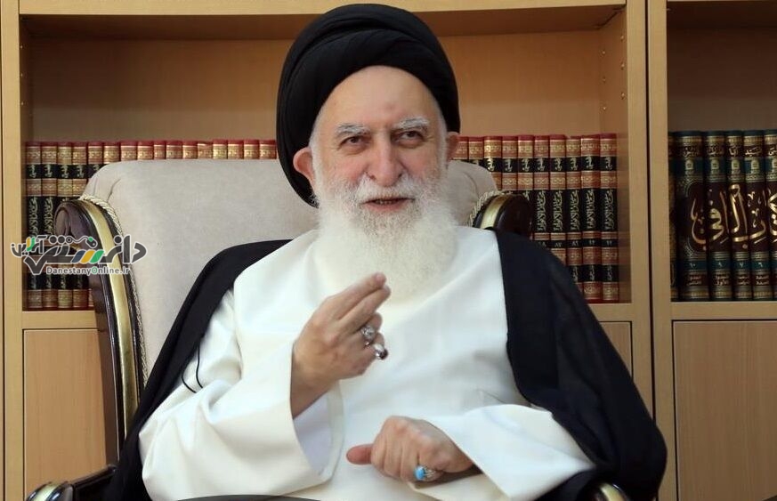 نباید دلخوش باشیم که یک عده همفکر دور ما باشند