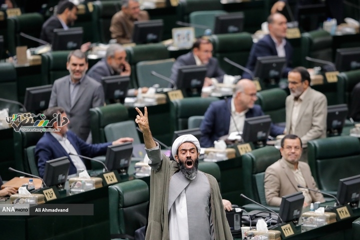 معاون اول رئیس جمهور باید از مجلس رای اعتماد بگیرد