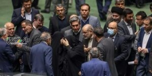 تشنج در صحن پارلمان در بدو ورود وزیر کشور به مجلس
