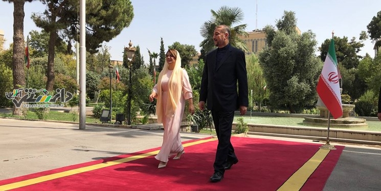 در ایران دیگر بحث از چادر بعنوان حجاب برتر نیست