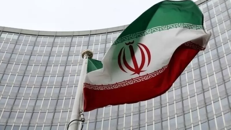 خروج زندانیان دو تابعیتی از اوین تایید شد