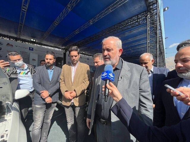 اولین خودروهای وارداتی به متقاضیان تحویل دادهشد