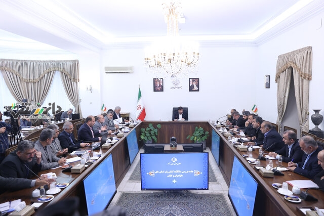 مادامی که یک گرم برنج داخلی در انبارهای کشاورزان وجود دارد، واردات و توزیع برنج خارجی تخلف محسوب می شود