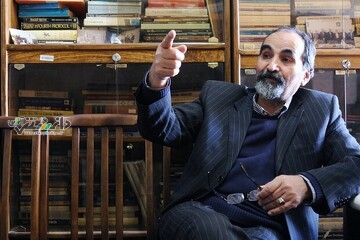 خالصسازی سبب فرو ریختن دموکراسی می شود
