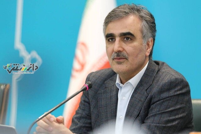 فرزین: بزودی یک موسسه مالی دیگر منحل می شود